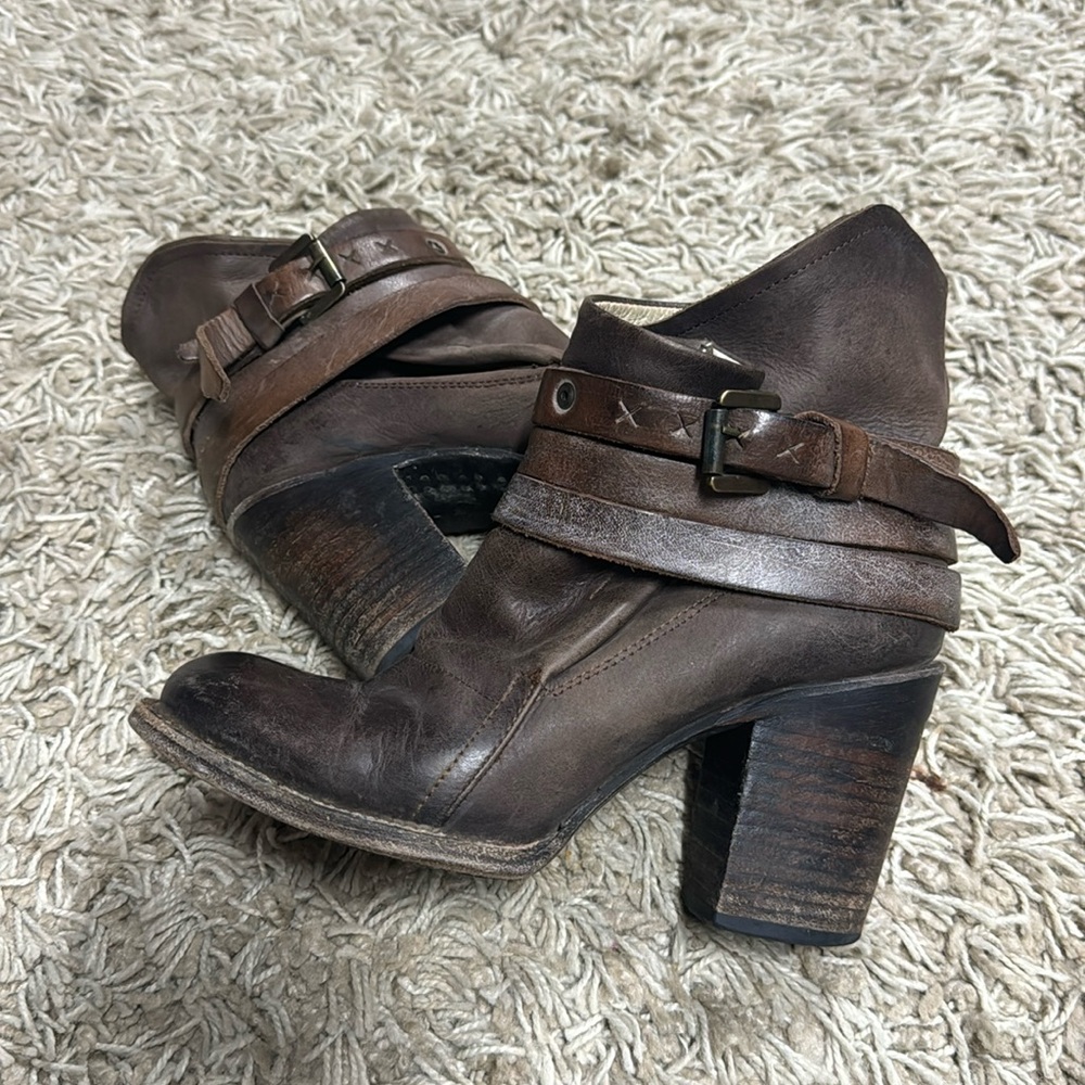 Freebird Blaze Boots, size 8